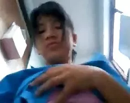 milf cachonda le encanta tragar polla dura para la cámara